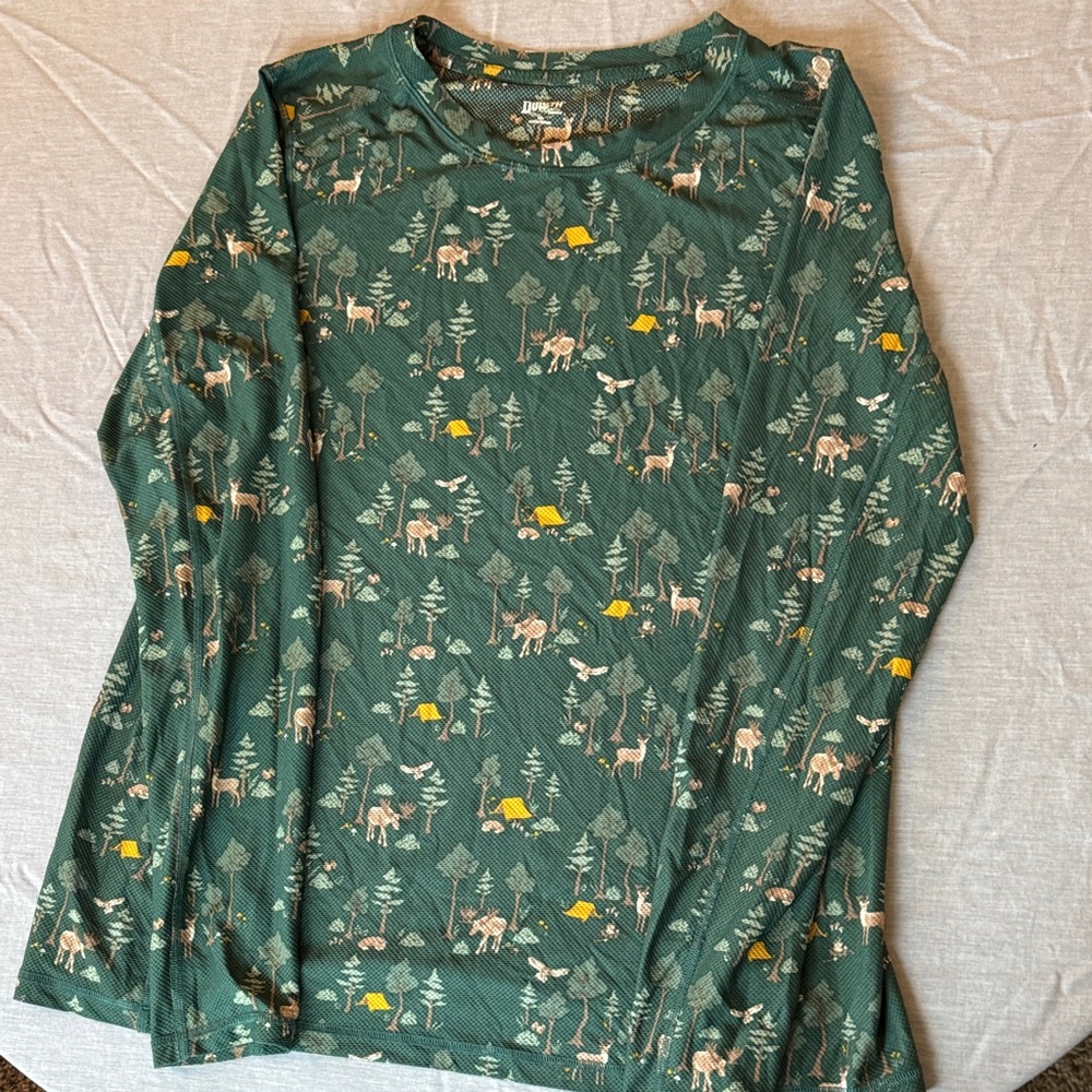 Duluth Trading Co Green Long Sleeve Tee with Forest Print
